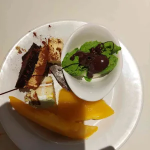 애슐리퀸즈 사진