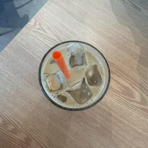 로스티드 바이 대표 사진