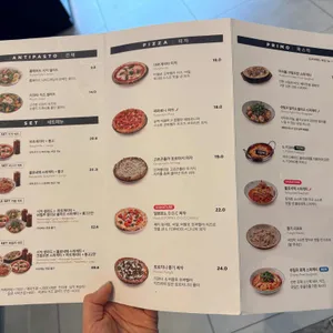 폴 바셋 리뷰 사진