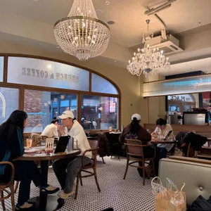 더플레이스 리뷰 사진