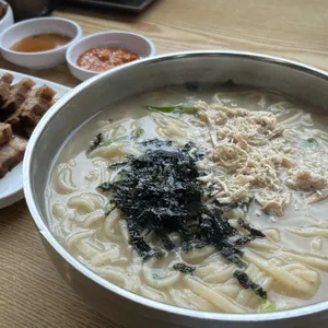 교동 닭칼국수 사진