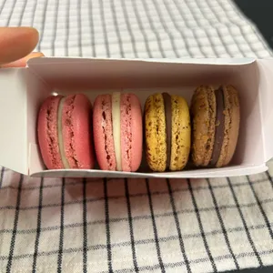 피에르 에르메 파리 더현대 서울 팝업 대표 사진