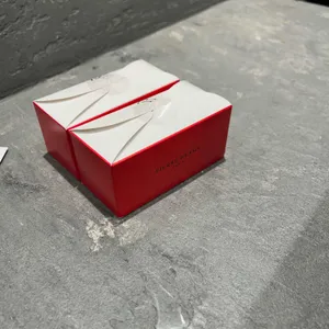 피에르 에르메 파리 더현대 서울 팝업 리뷰 사진