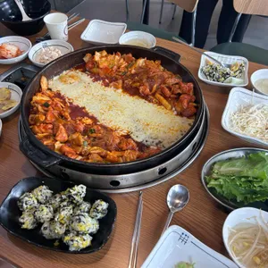 고수닭갈비 대표 사진