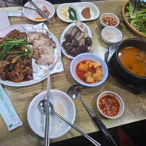 마포왕족발 사진 2