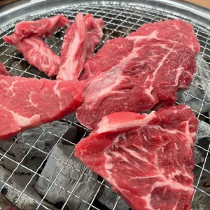 육돌 리뷰 사진