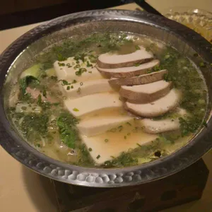 무한궤도 하이볼바 대표 사진