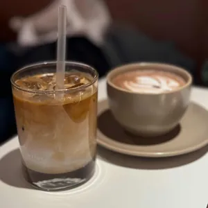 오퍼 카페 리뷰 사진