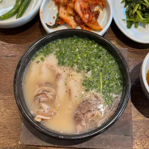 엄용백돼지국밥 사진 1