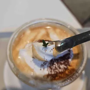 카페오봄 대표 사진