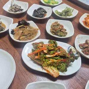 영빈돌솥밥돌구이 사진 1