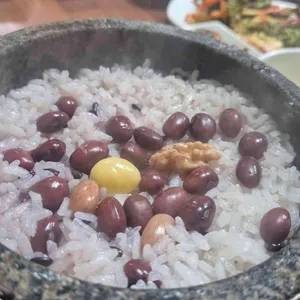 영빈돌솥밥돌구이 사진