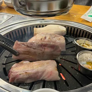 고기밥상 사진