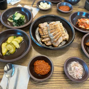 황산항아리보쌈 사진