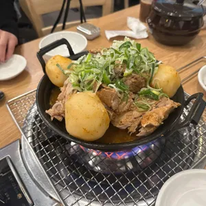 원조감자탕 일미집 사진 1