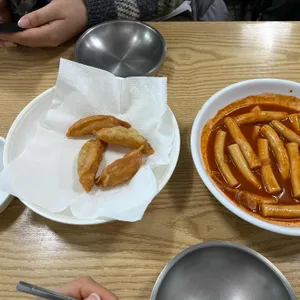 윤옥연 할매떡볶이 사진