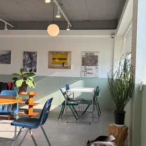 비사이드그라운드 리뷰 사진