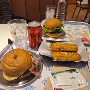 세븐패티버거 리뷰 사진