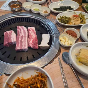 맛찬들 왕소금구이 사진 1