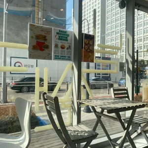 날쌘카페 리뷰 사진