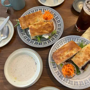 포카치아 포레스트 대표 사진