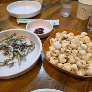 닭발이랑골목포차호프 대표 사진