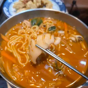 조개맛본돼지 사진