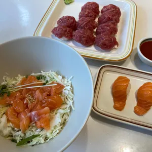 육회바른연어 사진 1