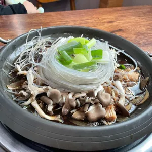 정을 담은 솥밥 양하뜰 사진