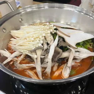 일석삼조버섯매운탕 대표 사진
