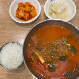 이화수전통육개장 대표 사진