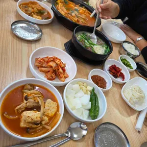 꽃돼지국밥 사진