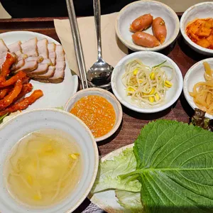 무월식탁 사진 1