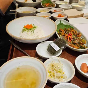 무월식탁 대표 사진