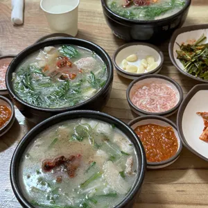 설봉돼지국밥 사진 1