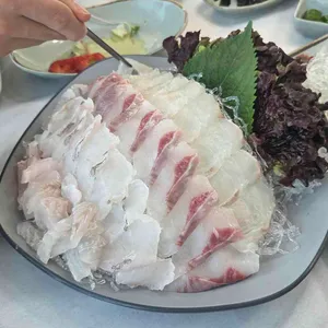 이화장횟집 사진 1