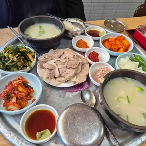 가마솥돼지국밥 사진 1