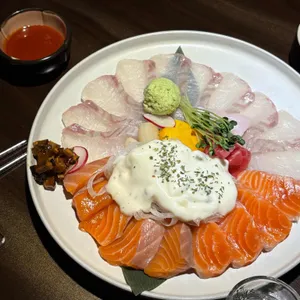 기웃 대표 사진