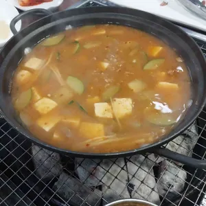 우가우가 식육식당 대표 사진