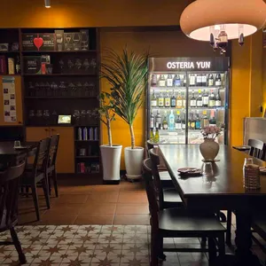 오스테리아 윤 리뷰 사진