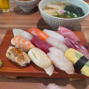 경찰서옆초밥집 대표 사진