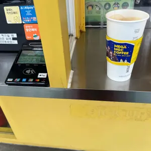 메가커피 대표 사진