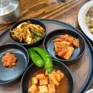 큰마루뼈해장국 대표 사진