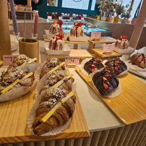 투더문 리뷰 사진