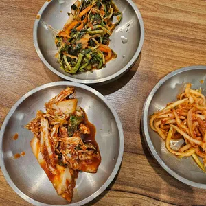 청담이수육애칼국수 대표 사진