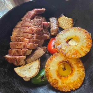 트라가 대표 사진