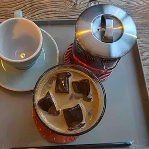 카페 업 리뷰 사진