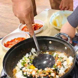 산촌버섯매운탕 사진