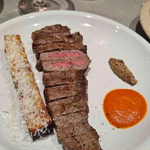 나스트로 대표 사진