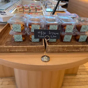 모에누 베이커리 리뷰 사진